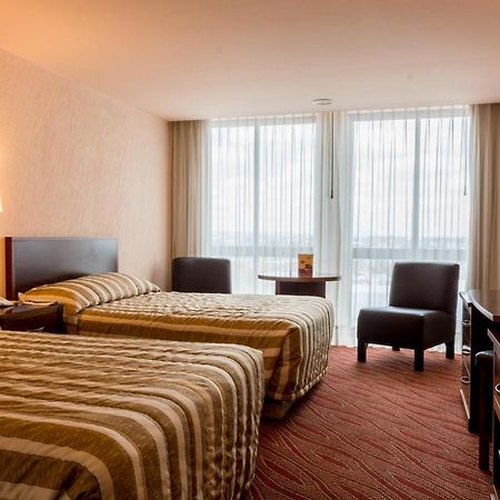 Hotel Real Plaza أوكدجوسلينس المظهر الخارجي الصورة