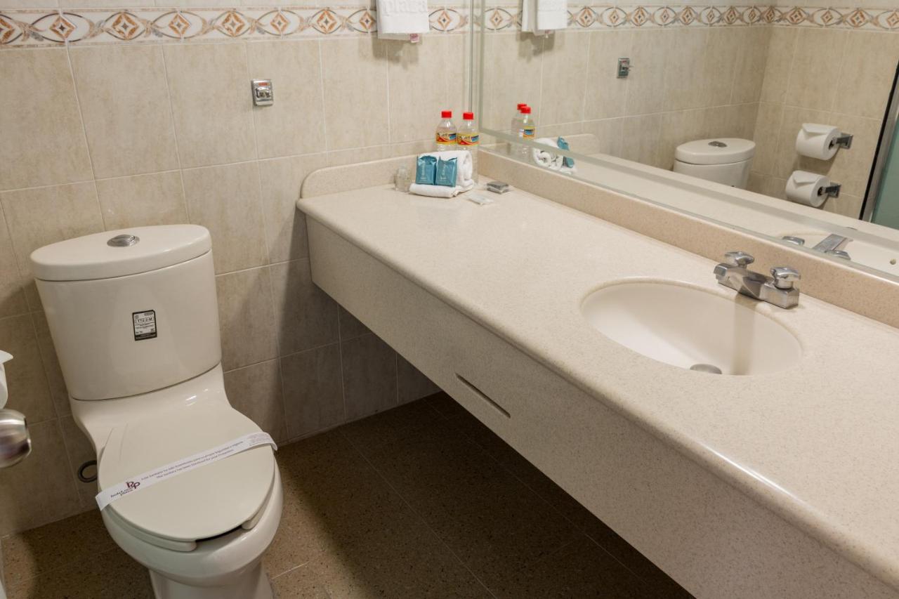 Hotel Real Plaza أوكدجوسلينس المظهر الخارجي الصورة