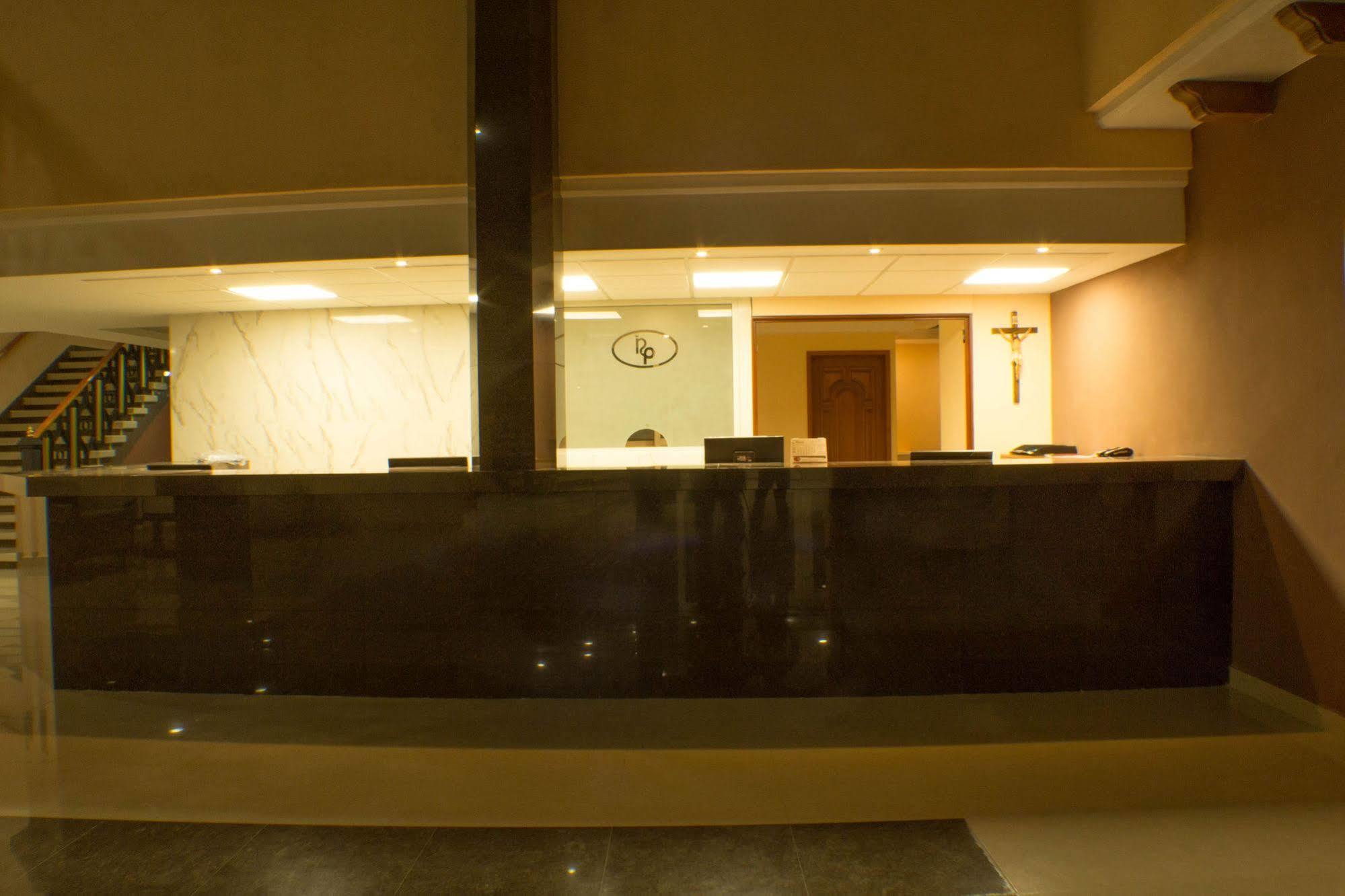 Hotel Real Plaza أوكدجوسلينس المظهر الخارجي الصورة