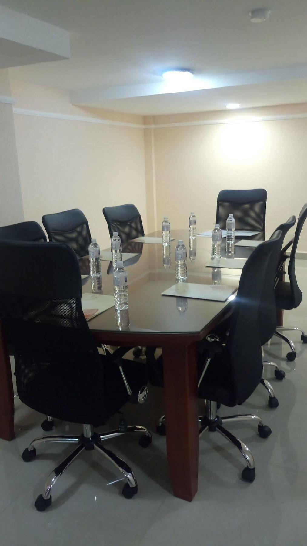 Hotel Real Plaza أوكدجوسلينس المظهر الخارجي الصورة