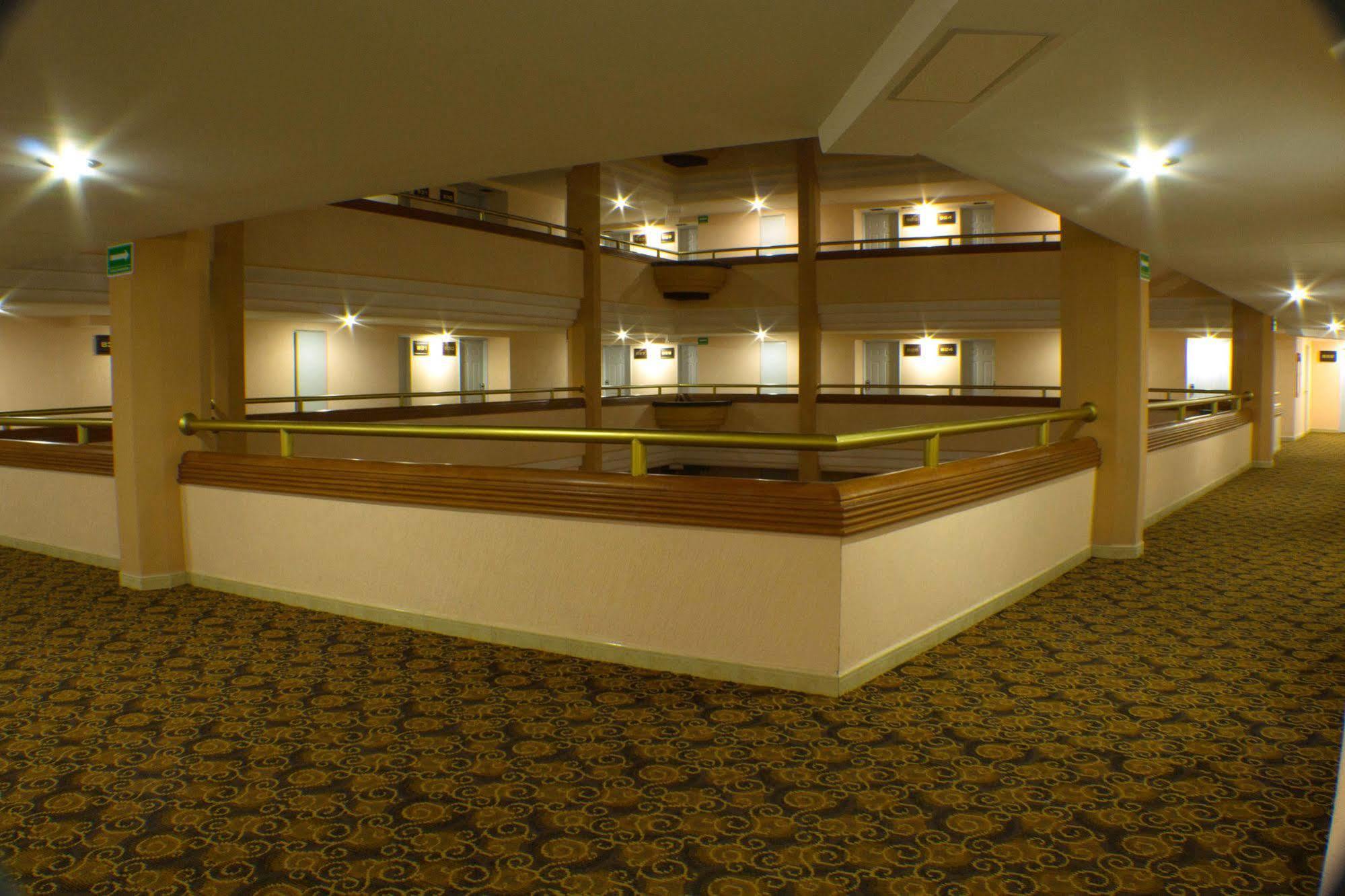 Hotel Real Plaza أوكدجوسلينس المظهر الخارجي الصورة